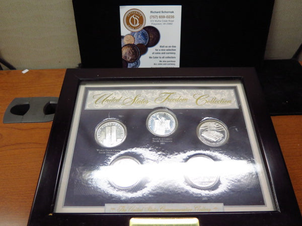 2001 US Freedom Collection of Silver Medallions. In nice Display Case. Store # 12378